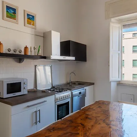 Guesthost - San Lorenzo Bright X8 *