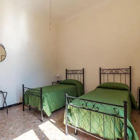 Апартаменты Guesthost - San Lorenzo Bright X8