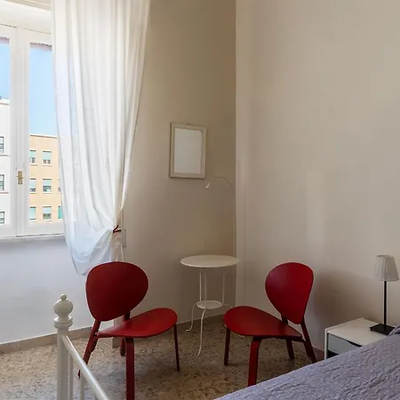 Guesthost - San Lorenzo Bright X8 Апартаменты Рим