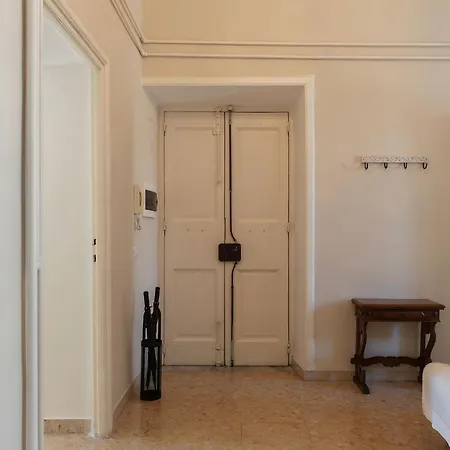 Апартаменты Guesthost - San Lorenzo Bright X8 Рим