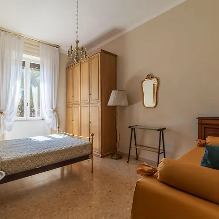 Guesthost - San Lorenzo Bright X8 * Рим