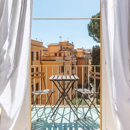 Guesthost - San Lorenzo Bright X8 Апартаменты