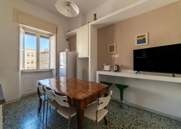 Guesthost - San Lorenzo Bright X8 Lägenhet Rom