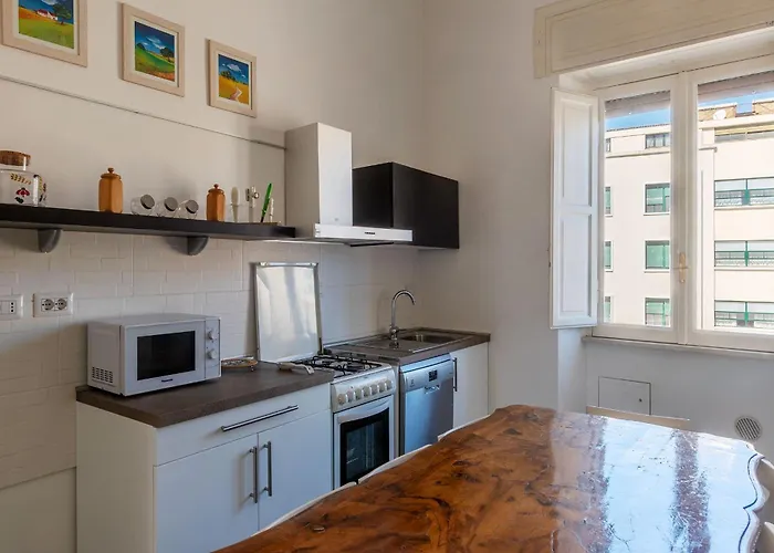 Guesthost - San Lorenzo Bright X8 *